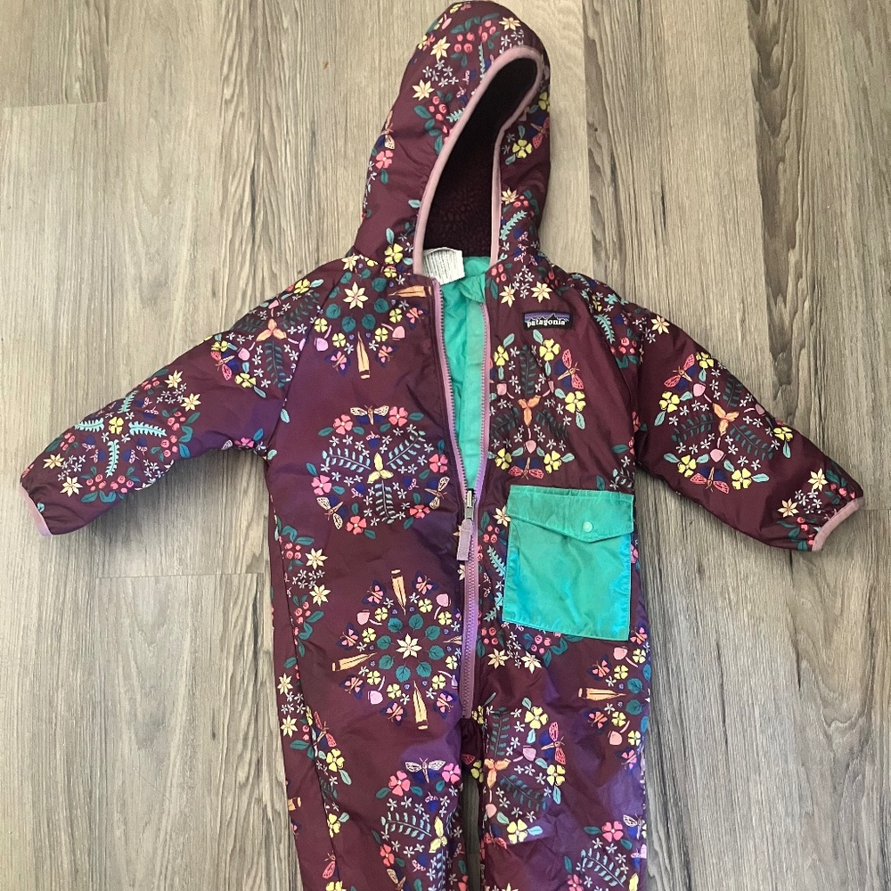 Patagonia 6-12 month winter 1 piece suit warm floral purple fleece hooded